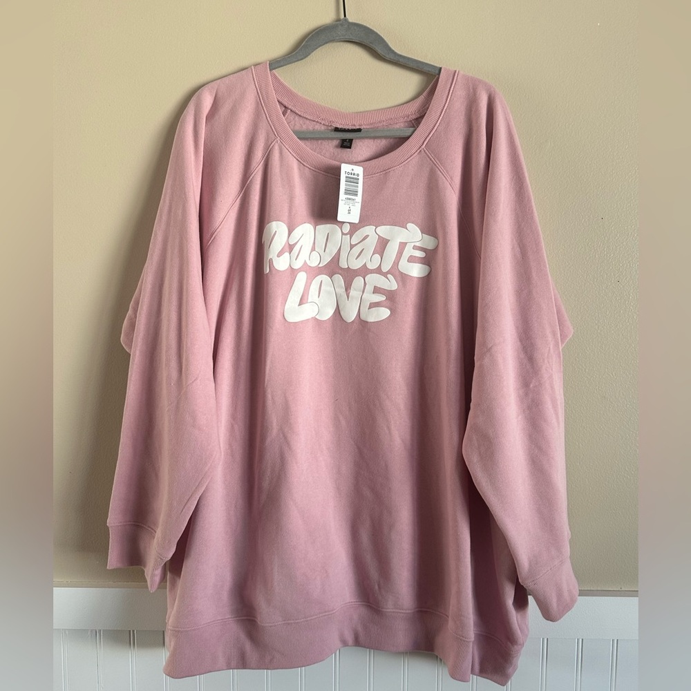 NWT Torrid Crew Neck, size 4